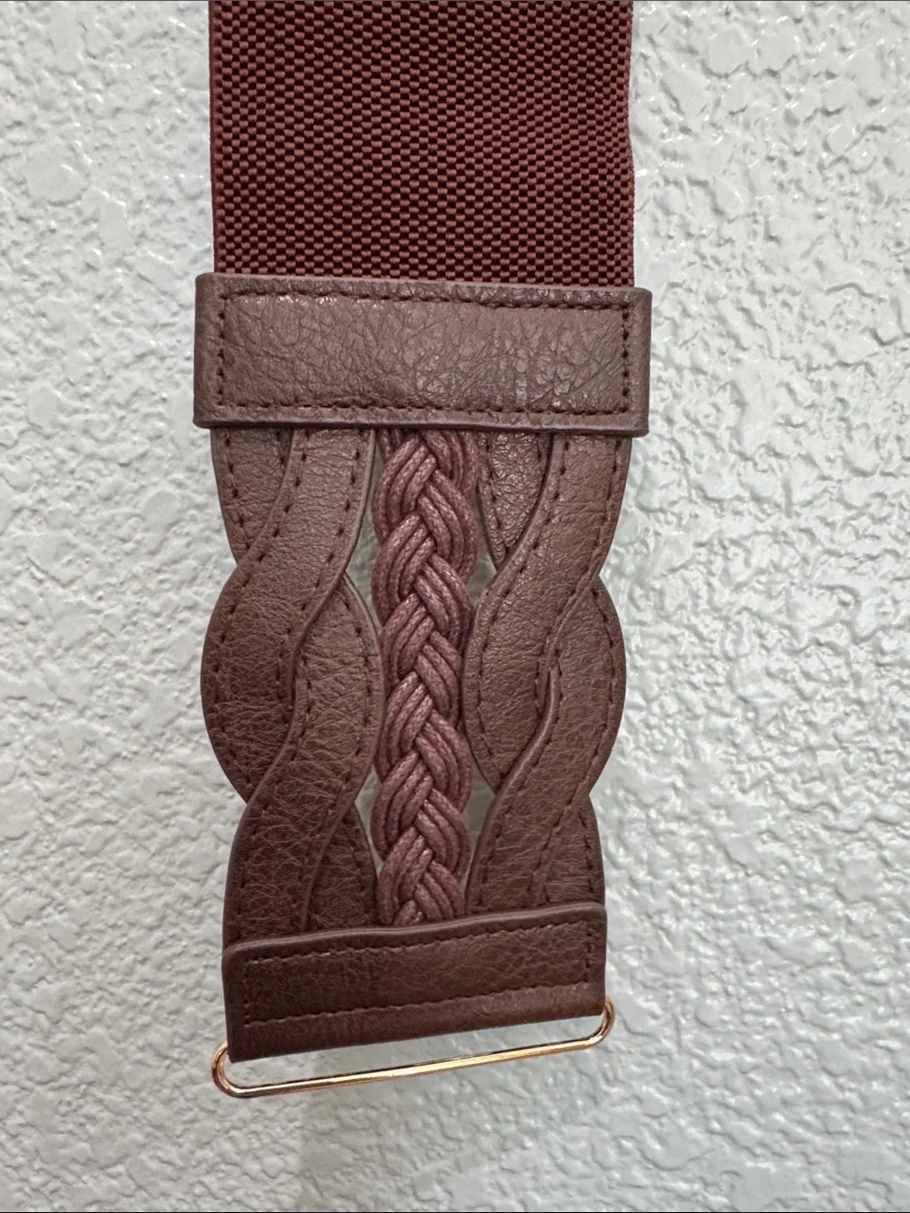 Women’s Wide Braided Stretch Belt in Brown